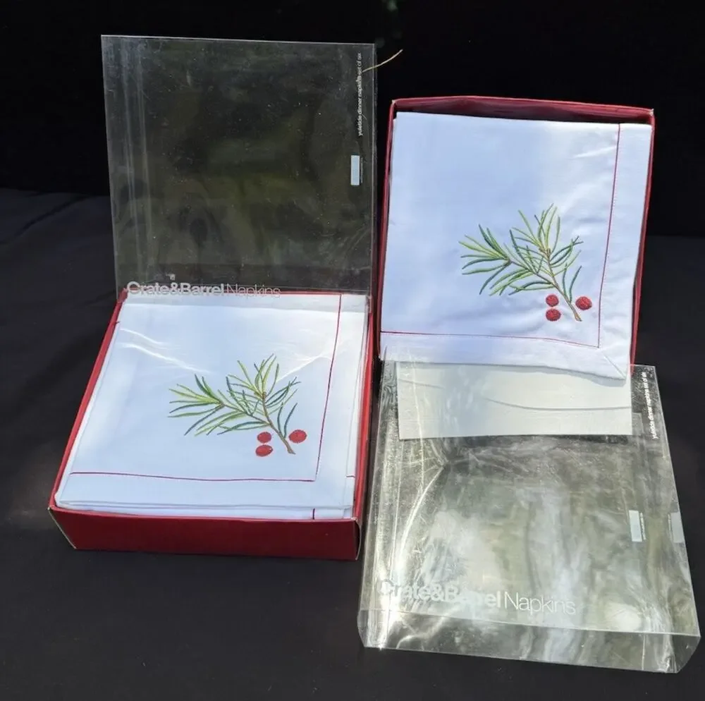 Crate & Barrel Christmas Holiday Yuletide Dinner Napkins Set Of 12 -46D